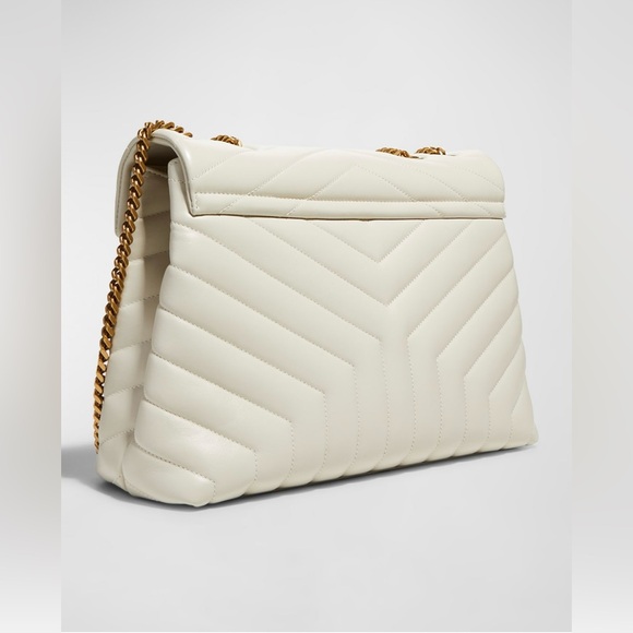 Yves saint Laurent LouLou medium shoulder bag in quilted leather - Picture 9 of 13